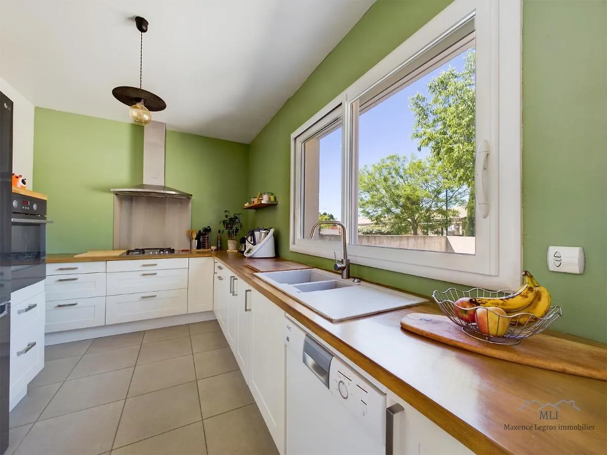 Villa Calisse, 6 Personnes A Maillane France